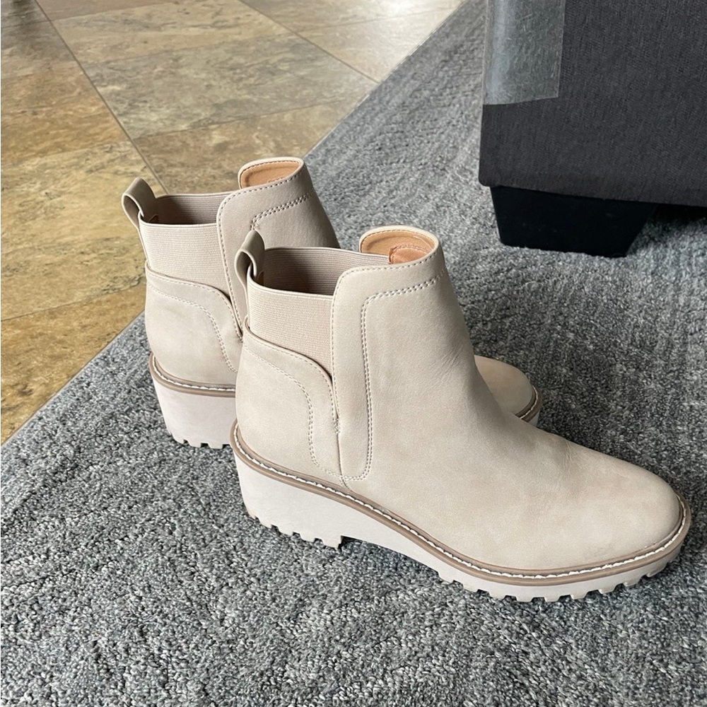 Dolce Vita Beige Booties